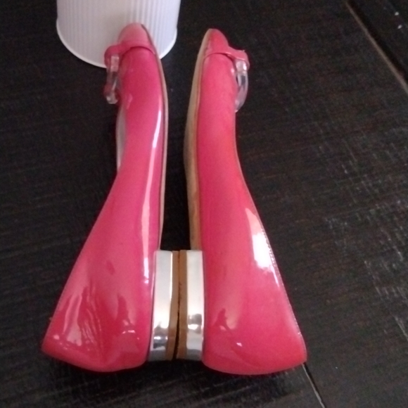 BETTYE MULLER FLATS - Picture 4 of 9